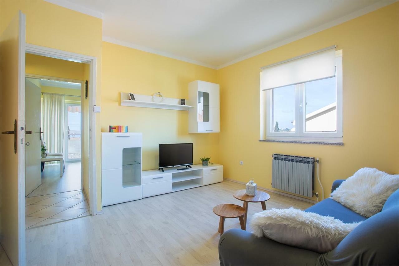 Lukas Medulin Appartement Buitenkant foto